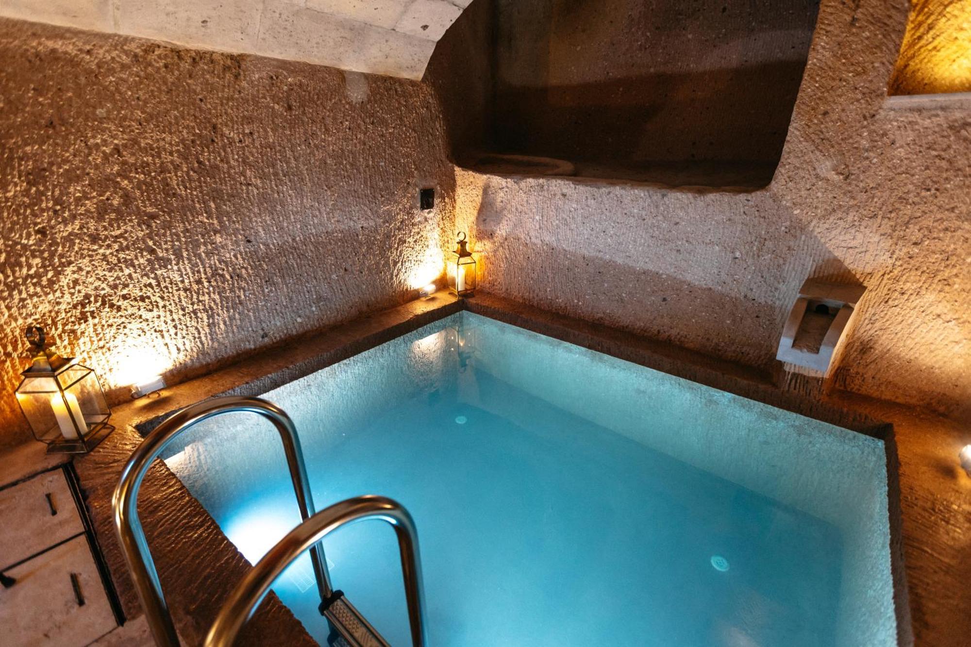 Millstone Cave Suites Hotel Учгісар Екстер'єр фото