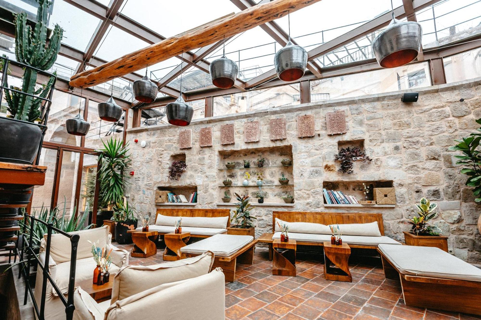 Millstone Cave Suites Hotel Учгісар Екстер'єр фото