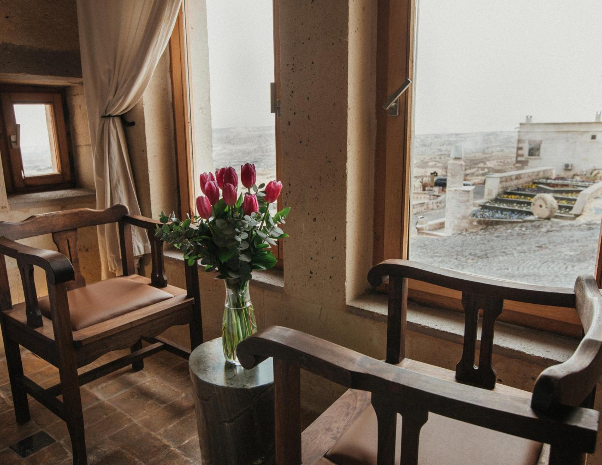 Millstone Cave Suites Hotel Учгісар Екстер'єр фото