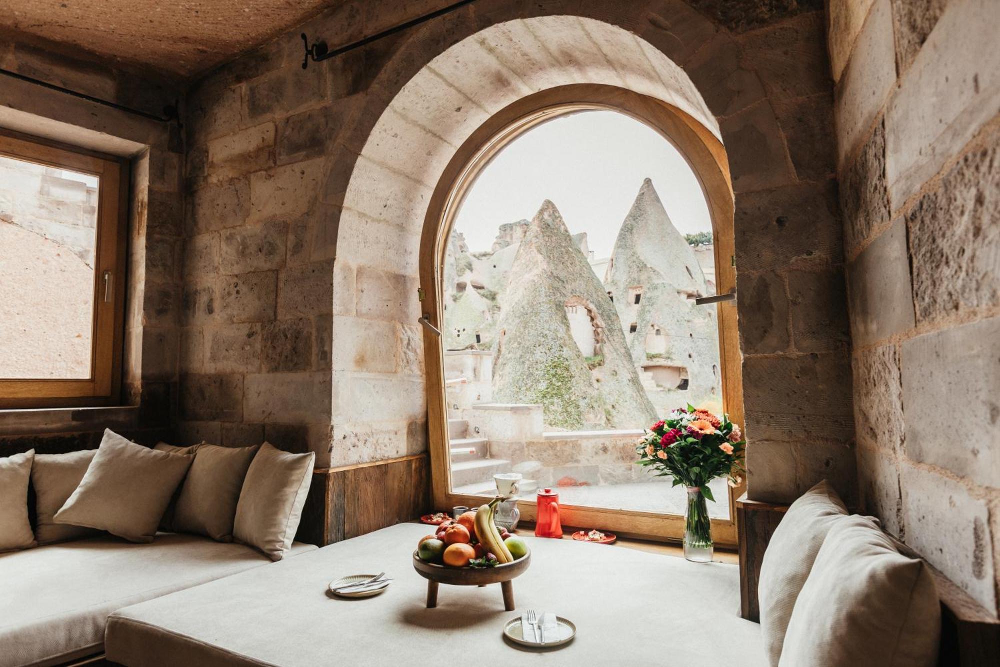 Millstone Cave Suites Hotel Учгісар Екстер'єр фото