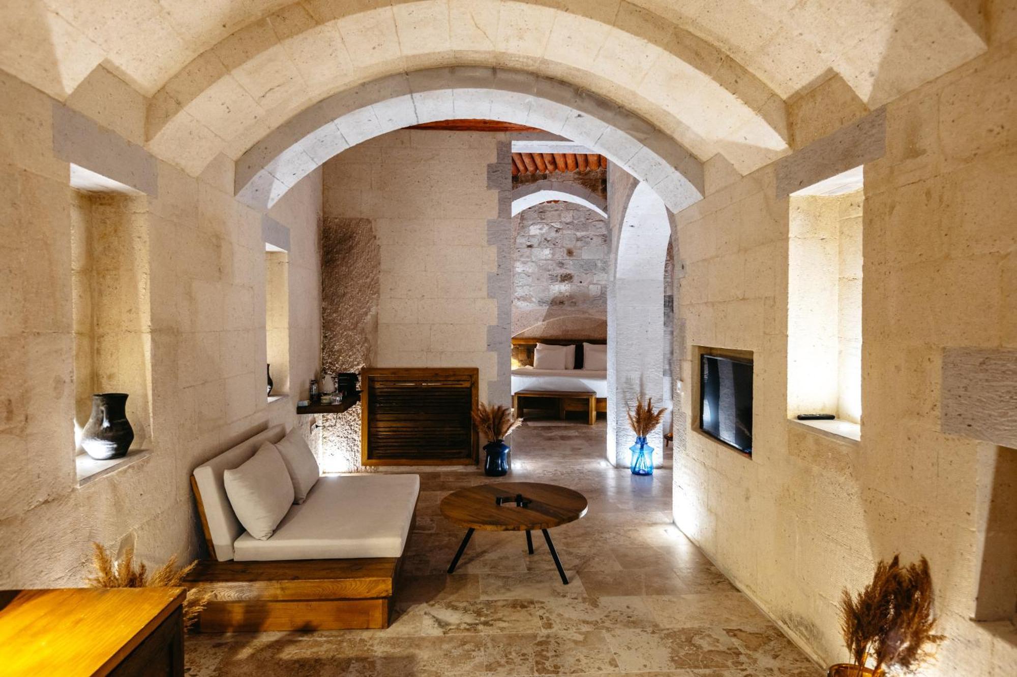 Millstone Cave Suites Hotel Учгісар Екстер'єр фото
