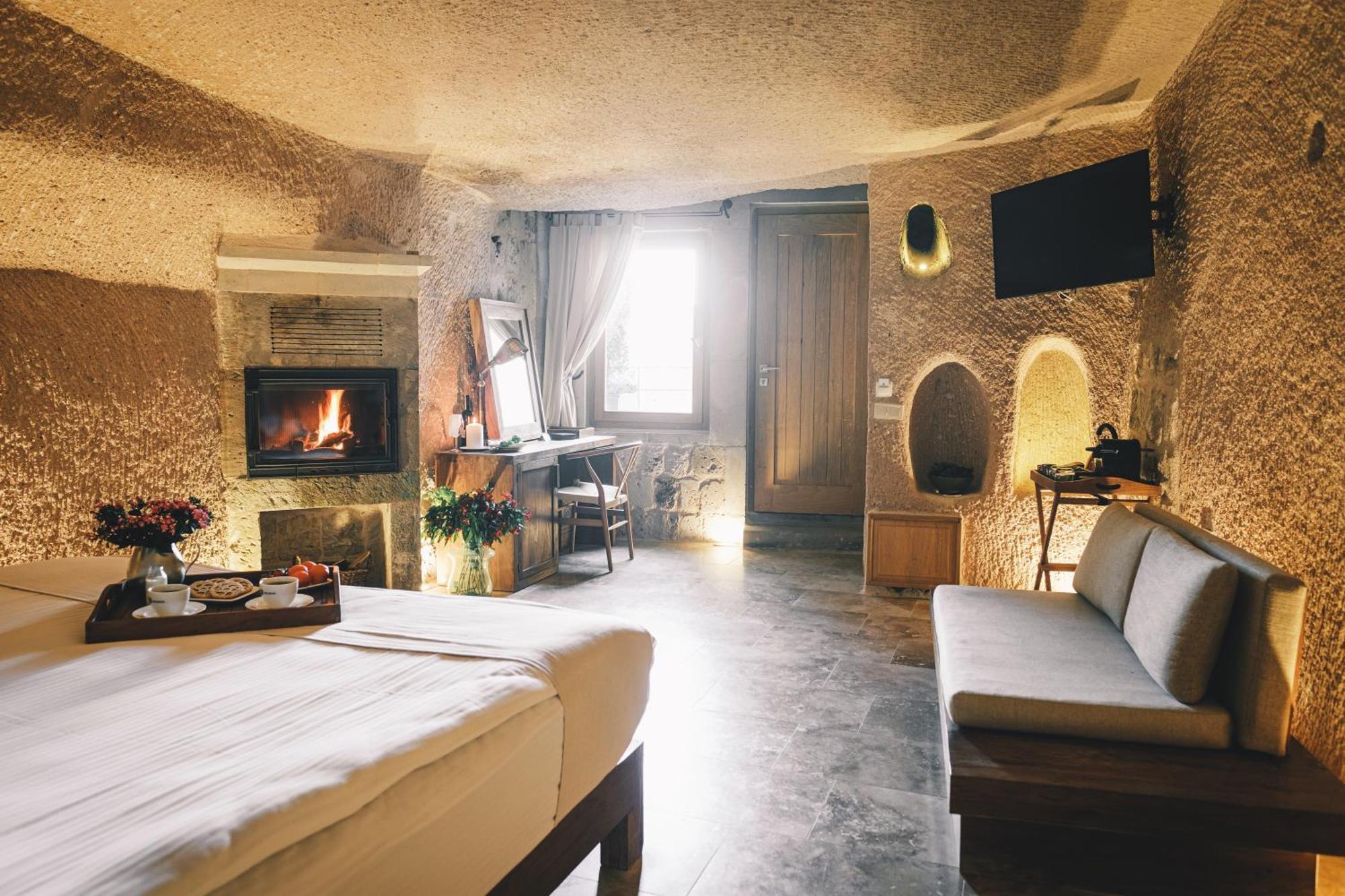 Millstone Cave Suites Hotel Учгісар Екстер'єр фото