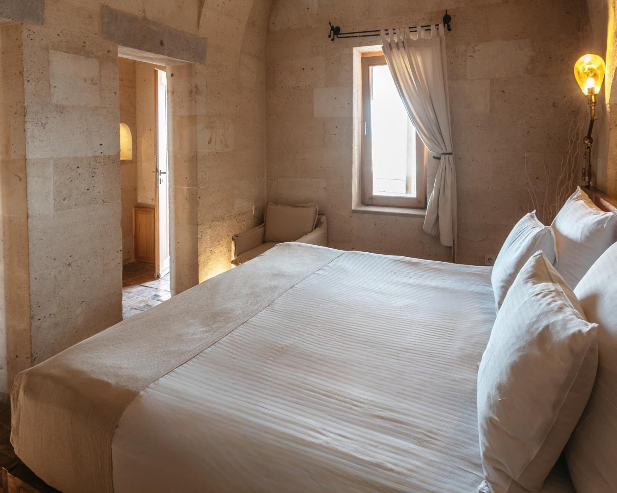 Millstone Cave Suites Hotel Учгісар Екстер'єр фото