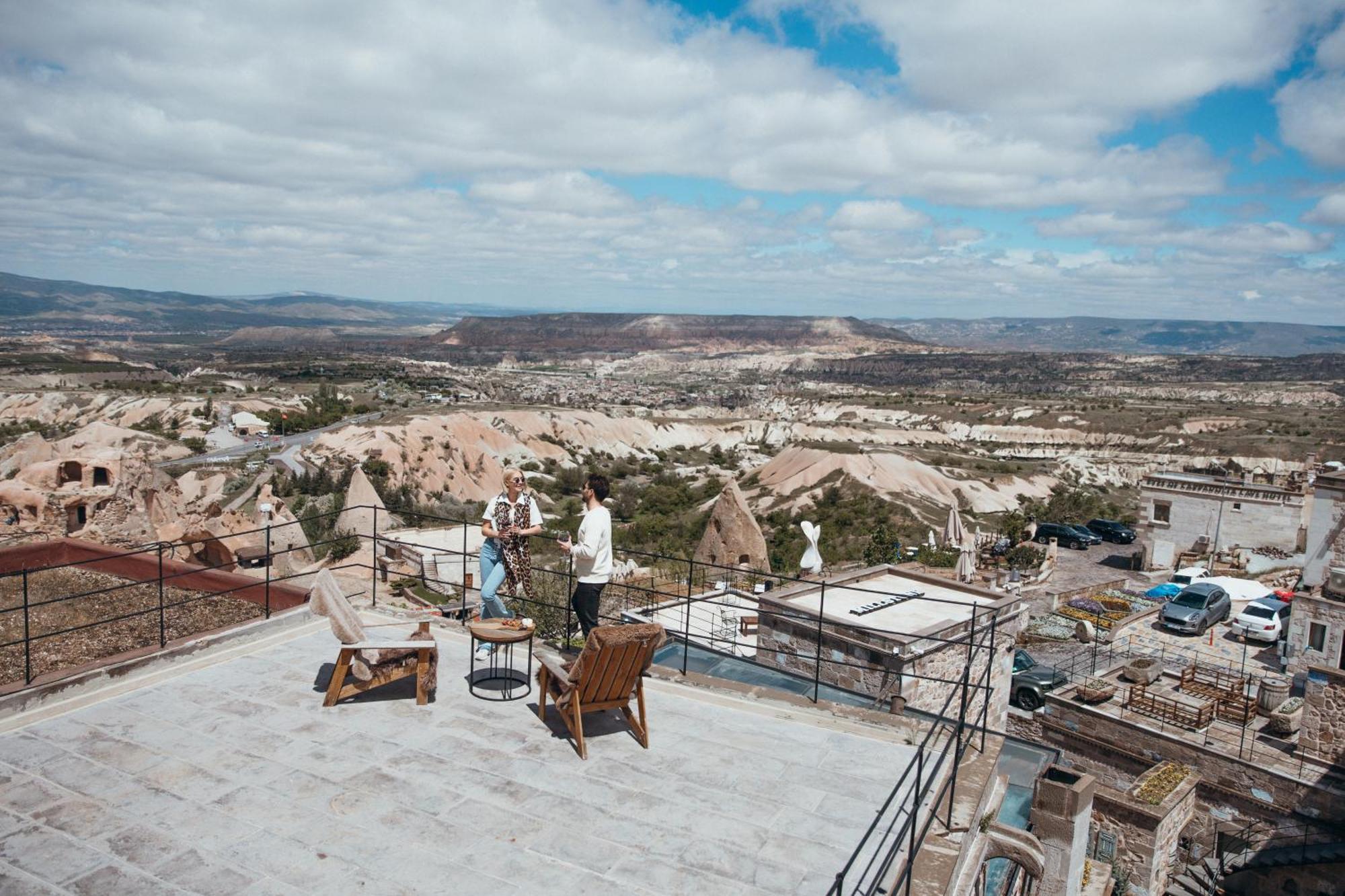 Millstone Cave Suites Hotel Учгісар Екстер'єр фото