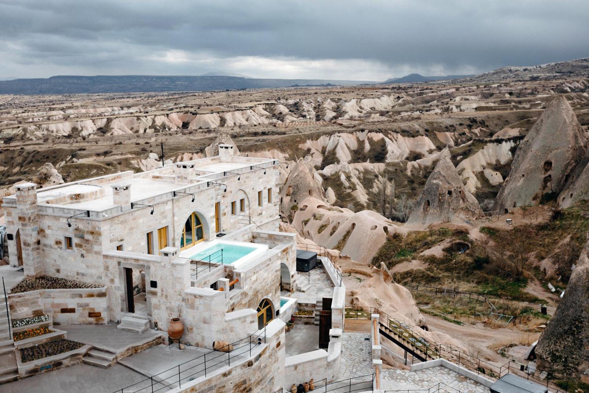 Millstone Cave Suites Hotel Учгісар Екстер'єр фото